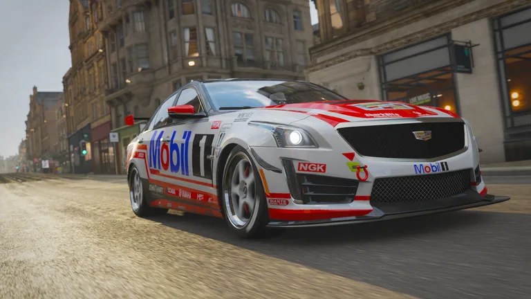 Cadillac CTS with Mobil racing livery in Forza Horizon 4, captured 14 June 2019