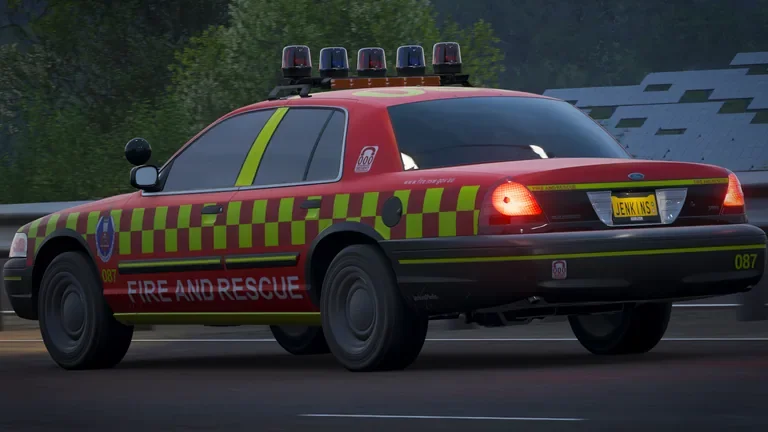 Ford Crown VIC with Fire & Rescue NSW livery in Forza Horizon 4, captured 10 Jan 2019