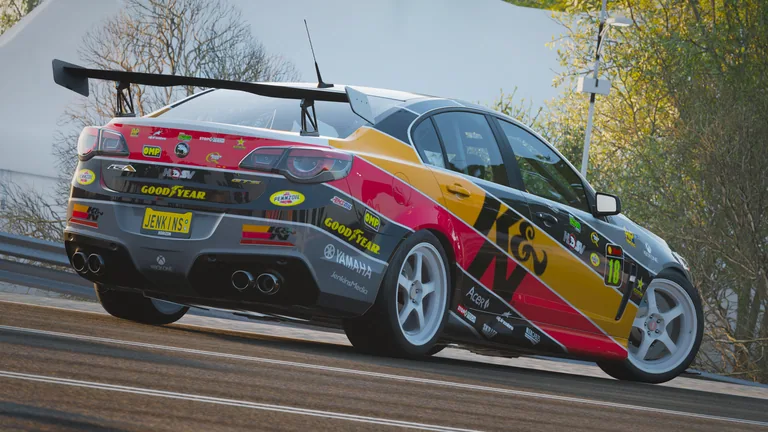 HSV GTS with K&N racing livery in Forza Horizon 4, captured 14 June 2019