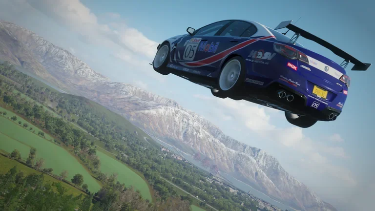 HSV GTS with Mobil Holden Racing Team Brock 1996 livery in Forza Horizon 4, captured 10 Jan 2019