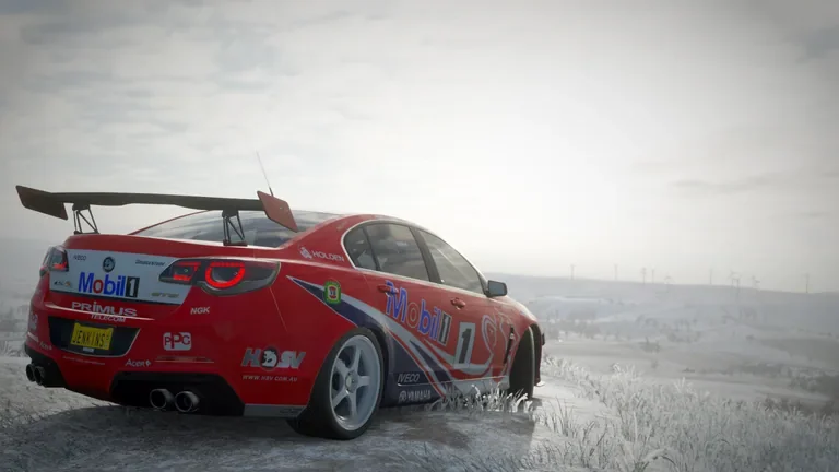 HSV GTS with Mobil Holden Racing Team Lowndes 2000 livery in Forza Horizon 4, captured 10 Jan 2019