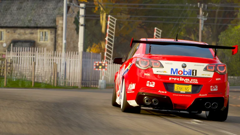 HSV GTS with Mobil Holden Racing Team Lowndes 2000 livery in Forza Horizon 4, captured 10 Jan 2019