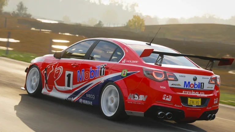HSV GTS with Mobil Holden Racing Team Lowndes 2000 livery in Forza Horizon 4, captured 10 Jan 2019
