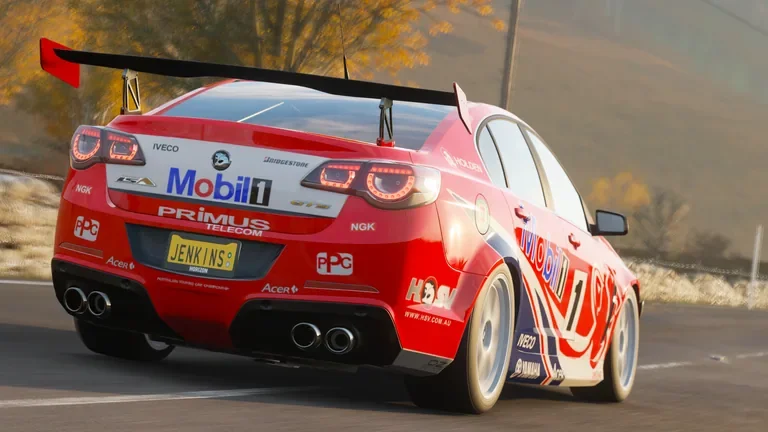 HSV GTS with Mobil Holden Racing Team Lowndes 2000 livery in Forza Horizon 4, captured 10 Jan 2019