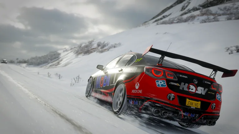 HSV GTS with Mobil HSV Dealer Team Tander 2017 livery in Forza Horizon 4, captured 10 Jan 2019