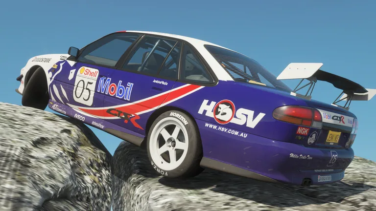 HSV GTS-R 1996 with Brock 1996 livery in Forza Horizon 4, captured 21 Dec 2020