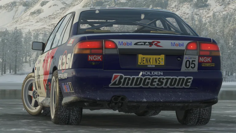 HSV GTS-R 1996 with Mobil 1 rally livery in Forza Horizon 4, captured 4 Jan 2021
