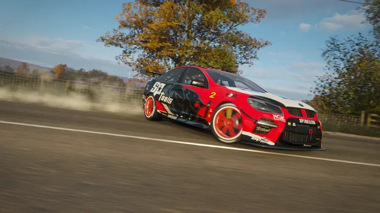 HSV GTS with Tander 2015 livery in Forza Horizon 4, captured 1 July 2020