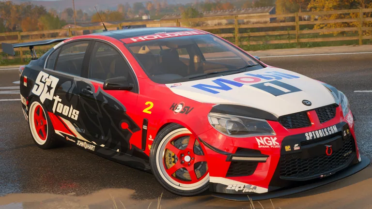 HSV GTS with Tander 2015 livery in Forza Horizon 4, captured 14 June 2019