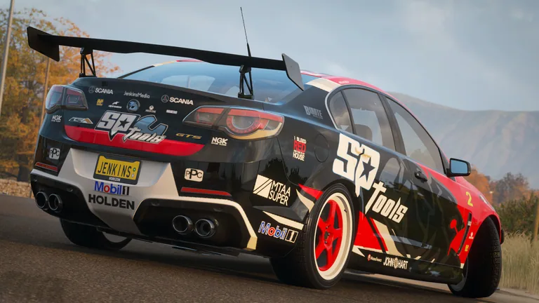 HSV GTS with Tander 2015 livery in Forza Horizon 4, captured 14 June 2019