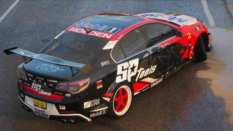 HSV GTS with Tander 2015 livery in Forza Horizon 4, captured 14 June 2019