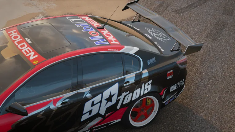 HSV GTS with Tander 2015 livery in Forza Horizon 4, captured 24 July 2020