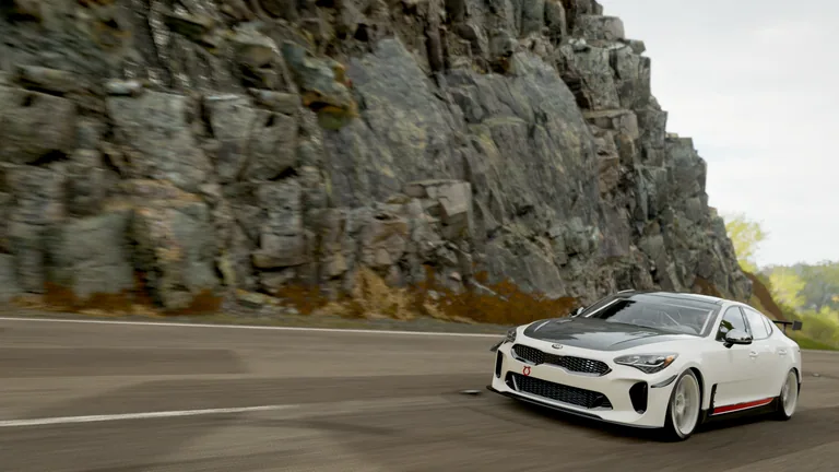 Kia Stinger with SS livery in Forza Horizon 4, captured 10 Jan 2019