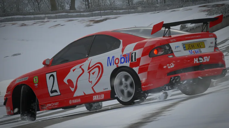 Vauxhall Monaro VXR with Bright 2002 livery in Forza Horizon 4, captured 24 July 2020