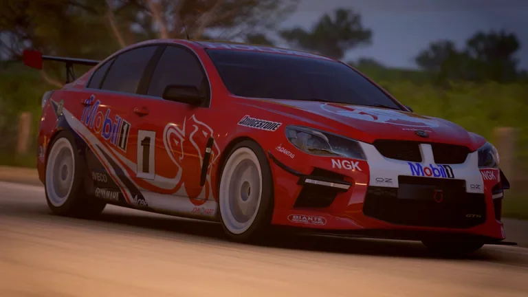 HSV GTS with Lowndes 2000 livery in Forza Horizon 5, captured 29 Nov 2021