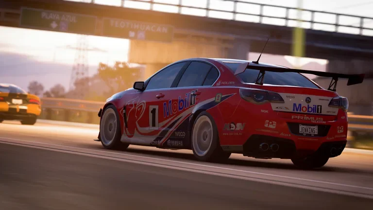 HSV GTS with Lowndes 2000 livery in Forza Horizon 5, captured 29 Nov 2021