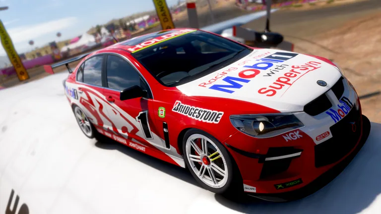 HSV GTS with Mobil Holden Racing Team Skaife 2002 livery in Forza Horizon 5, captured 5 Dec 2021