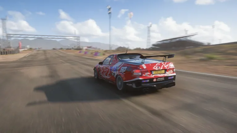 HSV Maloo with Mobil racing livery in Forza Horizon 5, captured 7 Dec 2021