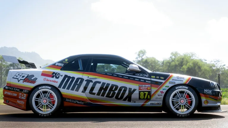 Nissan Skyline GT-R 2002 with Matchbox racing livery in Forza Horizon 5, captured 7 Dec 2021