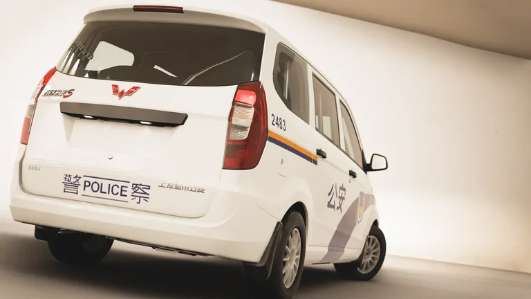 Wuling Sunshine S with China Police livery in Forza Horizon 5, captured 4 May 2023